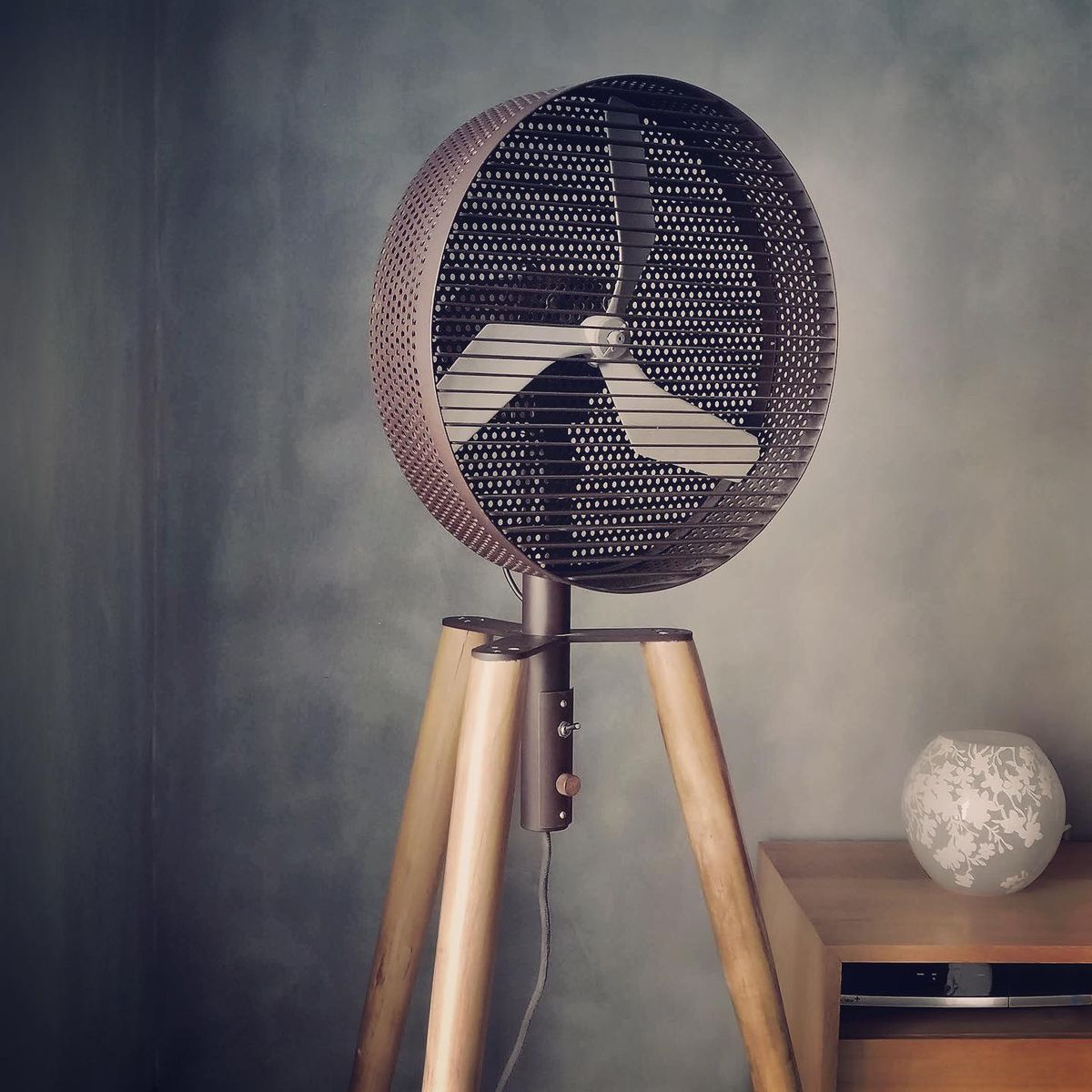 💨 ۱۰ روش خلاقانه برای تبلیغات هواکش ساختمانی و صنعتی!